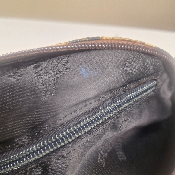 Moschino Vintage Red Wall 90's Leopard PrintSmall Zippered Bag - Picture 9 of 13